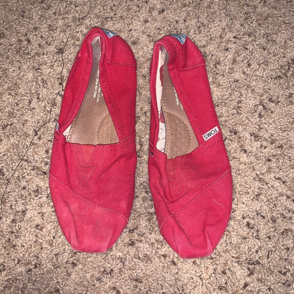 Red TOMS